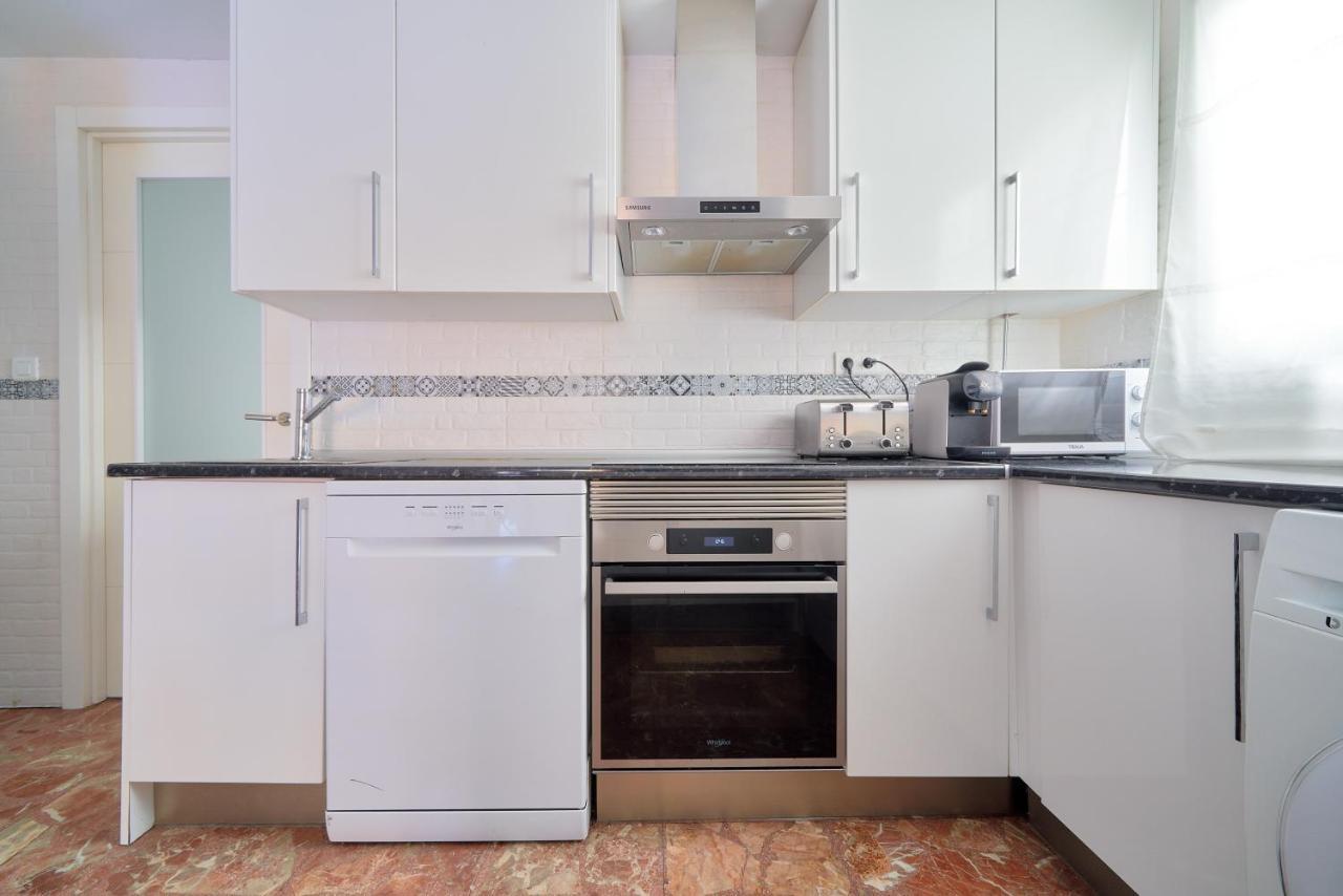 Sun-Kissed Getaway Apartment Malaga Ngoại thất bức ảnh