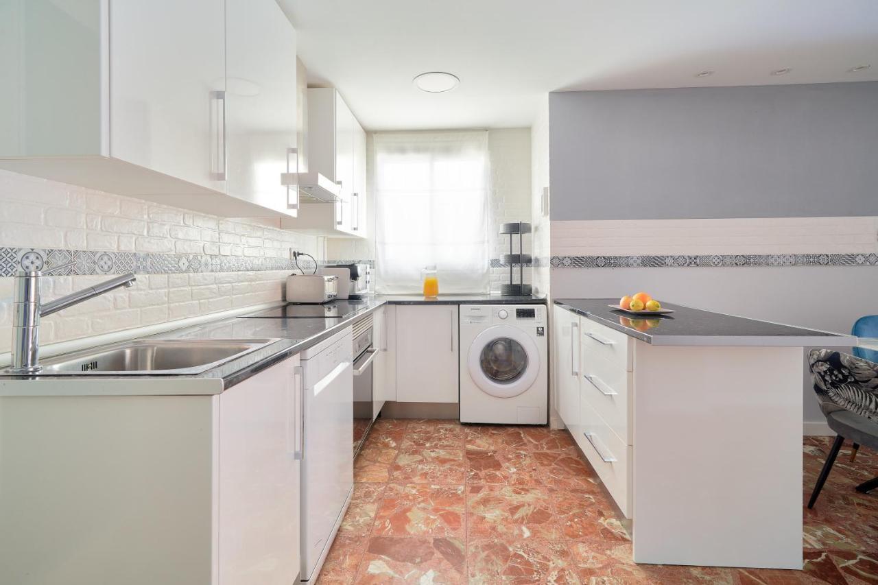 Sun-Kissed Getaway Apartment Malaga Ngoại thất bức ảnh
